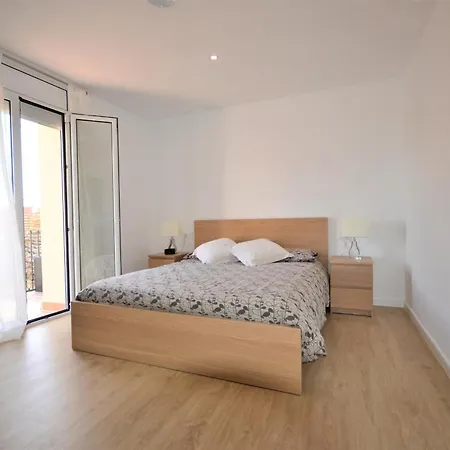 Moderno 4 Pers., Wifi, A.a., En El Corazon De - Es-89-79 Daire Castello  D'Empuries
